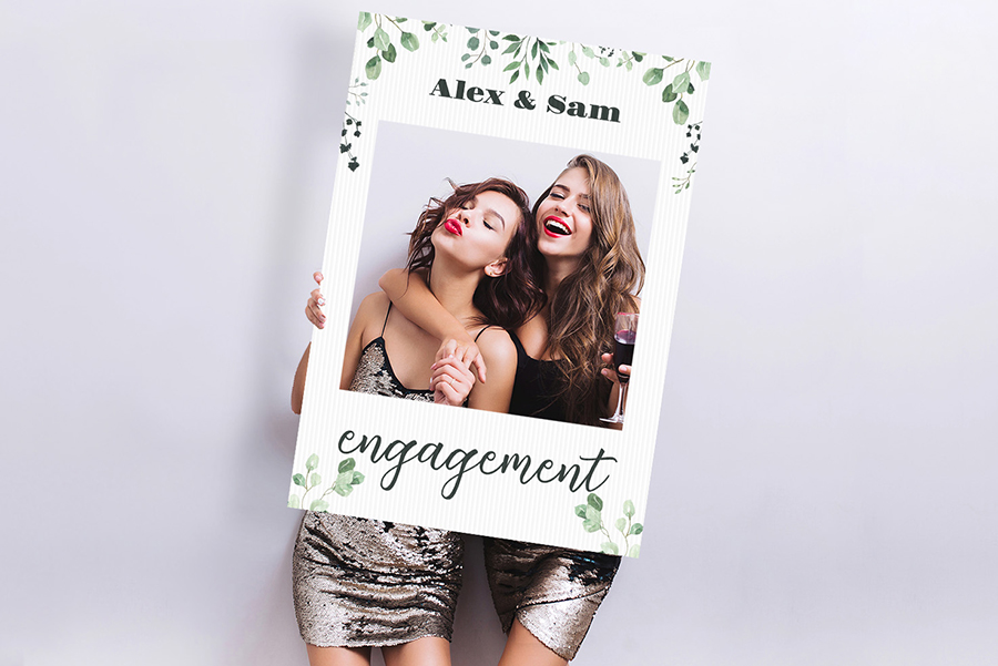 Selfie Frame : Engagement